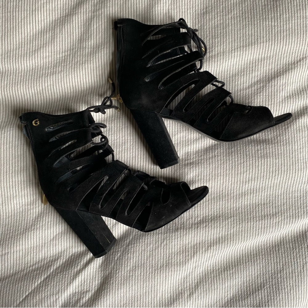 Guess black lace up heels in suede with gold details open toe